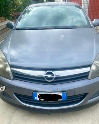Musata Opel Astra H GTC