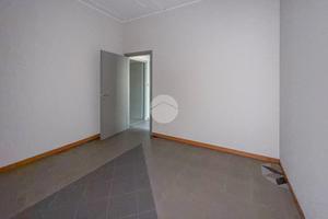 NEGOZIO A MARTINENGO