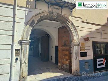 LOCALE COMMERCIALE IN VIA PRETORIA A POTENZA
