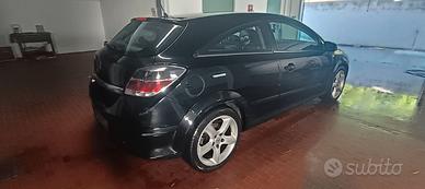 Opel Astra gtc 1700 125cv