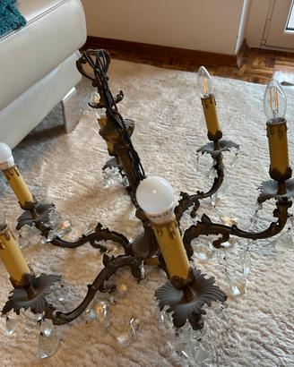 Lampadario in ottone e cristalli