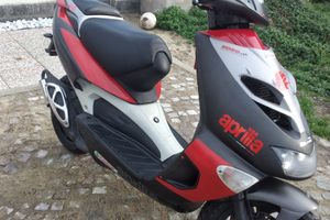 Aprilia sr