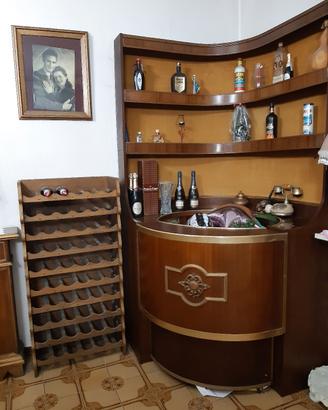 Mobile bar anni '70 e cantinetta