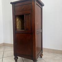 Comodino Antiquariato