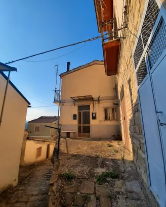 Casa a Laurenzana