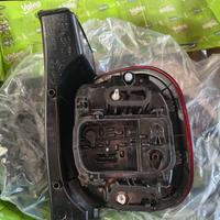 fanale posteriore dacia Duster 