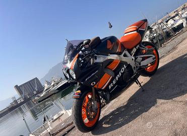 Honda CBR 900 firebleid 1993