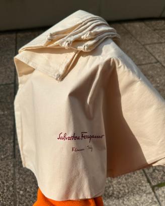 5 sacche da scarpe Salvatore Ferragamo