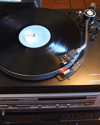 Grundig PS-1010 giradischi,casse e amplificatore