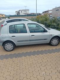 auto Renault Clio 