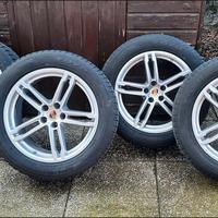 Cerchi e gomme da neve Porsche Macan
