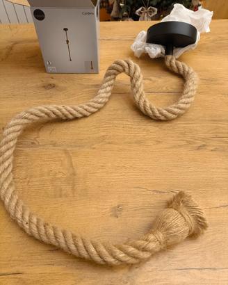 Lampada da soffitto in corda 