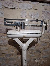 Bilancia Medica Vintage a Colonna