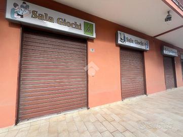 NEGOZIO A MARANO DI NAPOLI