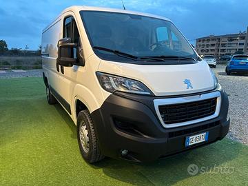 PEUGEOT BOXER FURGONE 3 POSTI DIESEL 2.2 IVA ESPOS