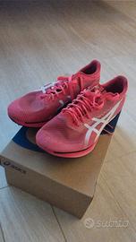 ASICS scarpe chiodate mezzofondo