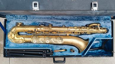 Sax baritono Yamaha ybs61