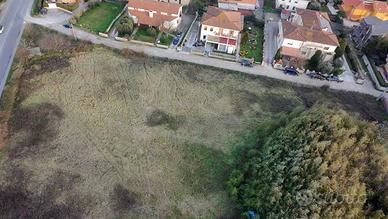 Terreno/Piazzale 5000mq - Doppio Ingresso