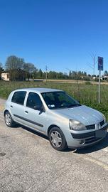 Renault Clio anno 2003