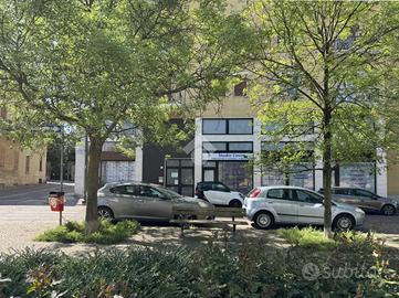 3 LOCALI A STRADELLA