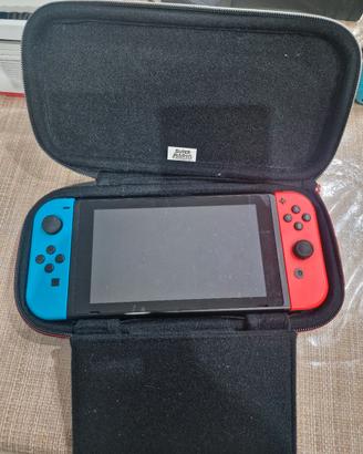 Nintendo Switch + accessori + 14 giochi