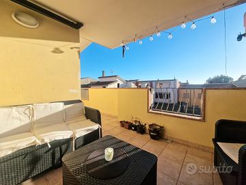 Trilocale con ampia balconata e veranda