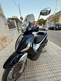 Beverly 125