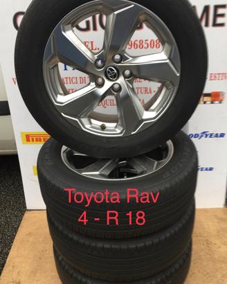 Cerchi e gomme toyota rav 4