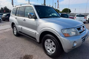 MITSUBISHI Pajero 3.2 16V DI-D 5p. GLS2 7 POSTI