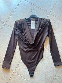 Body elegante nero drappeggiato scollato