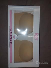 reggiseno adesivo scollatura profonda