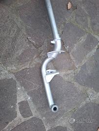 Forcella e mozzo vespa smallframe logo quadro