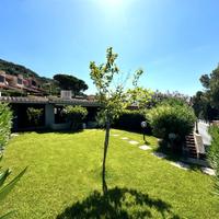 Villetta trivano con giardino a 250 metri dal mare