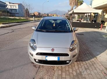 Fiat Punto Anno 2017 km 90.000 1400cc GPL