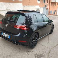 Golf 7.5 R total black 2.0tsi 310cv tetto led full