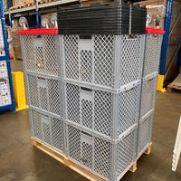 Contenitori impilabili AUER per magazzino