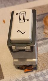 Rele bistabile BTICINO serie MAGIC art. 5860