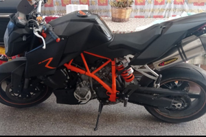 Superduke r