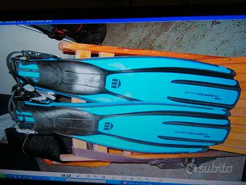 Pinne Mares avanti quattro in abs