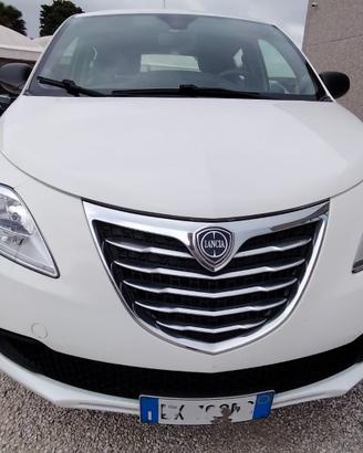 LANCIA Ypsilon 0.9 TwinAir 85 CV 5 porte Metano Ec
