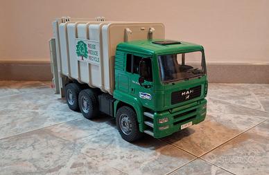 Camion della spazzatura Bruder