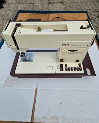 Macchina per cucire elettrica PFAFF 1118