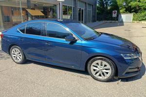 Auto usata per cambio modello