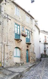 Casa Semindipendente - Castroreale