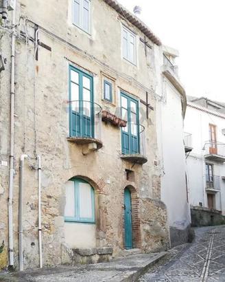 Casa Semindipendente - Castroreale