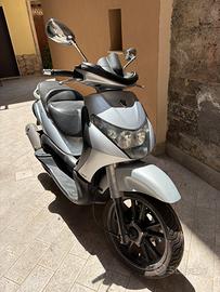 Piaggio beverly 125