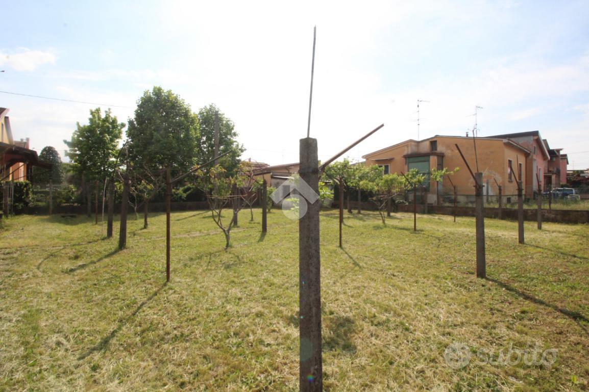 TER. RESIDENZIALE A MANERBIO - Vista 5