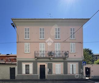 4 LOCALI A STRADELLA