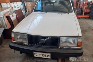 VOLVO 245 POLAR STATION WAGON