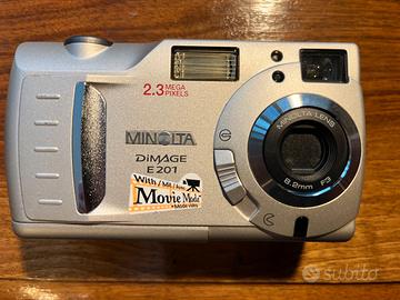 fotocamera digitale Minolta